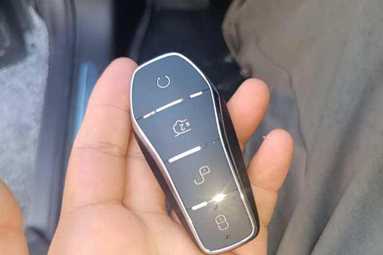 Used BYD Sealion 06 New Energy 2025 Model DM-i 170 Navigation Plus Edition Vehicle Key