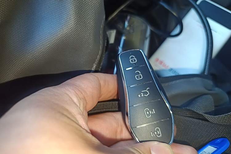 Used BYD Sealion 06 New Energy 2025 Model DM-i 170 Navigation Plus Edition Vehicle Key