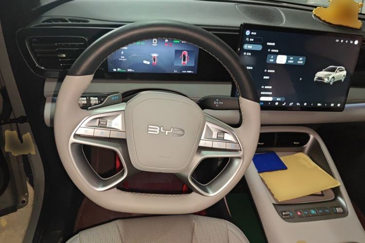 Used BYD Sealion 06 New Energy 2025 Model EV 605 Navigation Pro Edition Steering Wheel