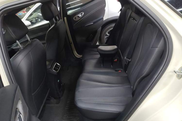 Used BYD Sealion 06 New Energy 2025 Model EV 605 Navigation Pro Edition Left Rear Seat