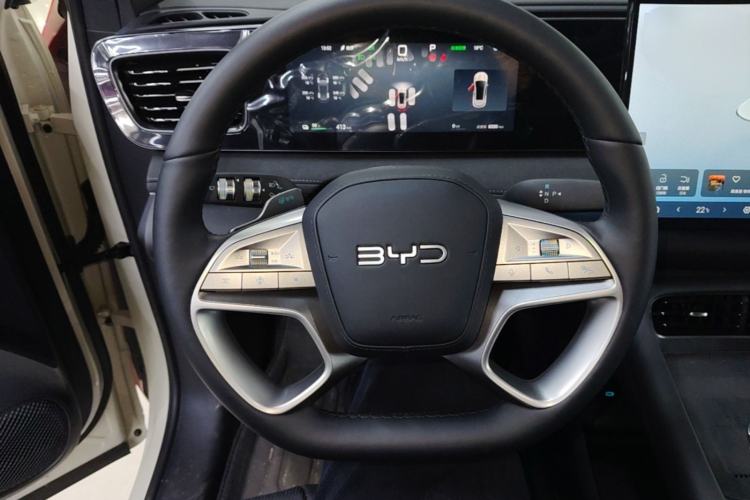 Used BYD Sealion 06 New Energy 2025 Model EV 605 Navigation Pro Edition Steering Wheel