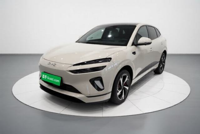 Ojetý BYD Sealion 06 New Energy 2025 Model DM-i 170 Navigation Pro Edition