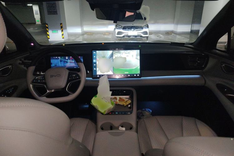Used BYD Sealion 06 New Energy 2025 Model EV 605 Navigation Pro Edition Center Console