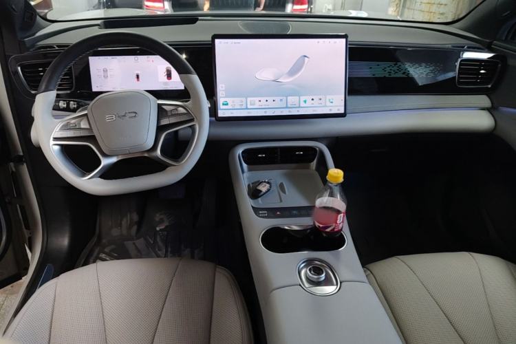 Used BYD Sealion 06 New Energy 2025 Model DM-i 170 Navigation Plus Edition Center Console