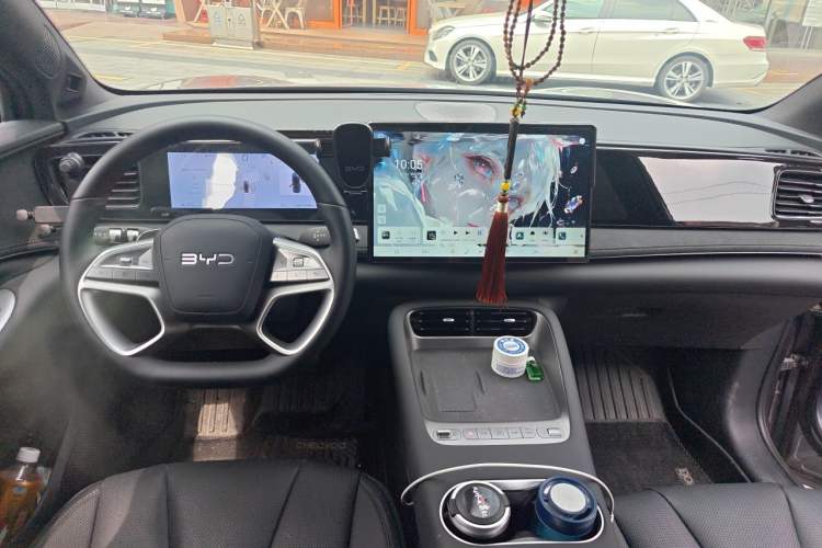 Used BYD Sealion 06 New Energy 2025 Model EV 605 Navigation Pro Edition Center Console