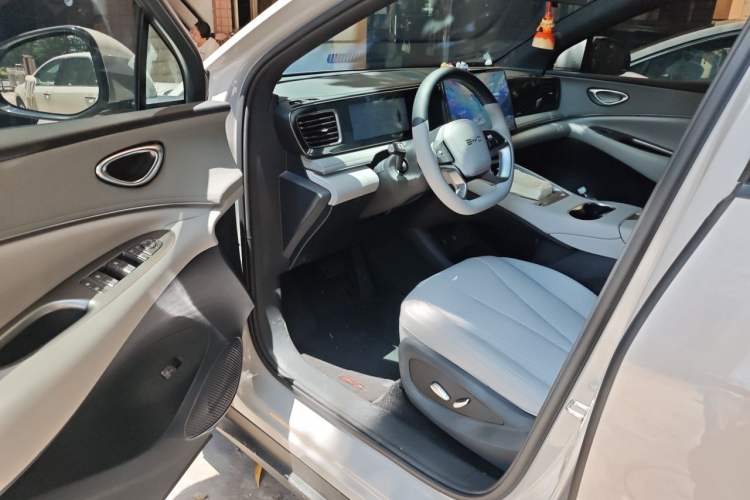 Used BYD Sealion 06 New Energy 2025 Model DM-i 170 Navigation Pro Edition Driver Seat
