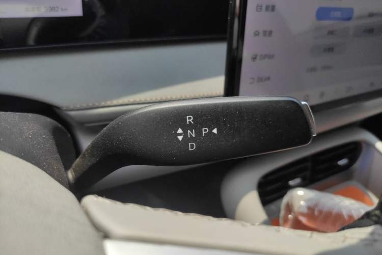 Used BYD Sealion 06 New Energy 2025 Model DM-i 170 Navigation Pro Edition Gear Lever