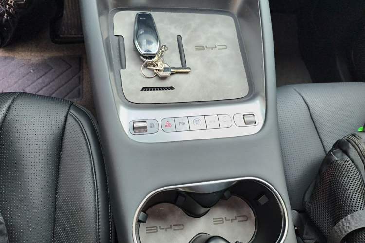 Used BYD Sealion 06 New Energy 2025 Model EV 605 Navigation Pro Edition Gear Lever