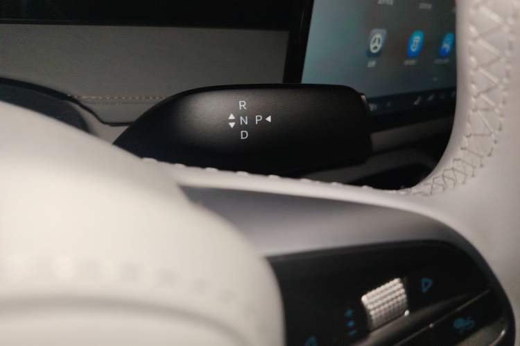 Used BYD Sealion 06 New Energy 2025 Model EV 605 Navigation Pro Edition Gear Lever