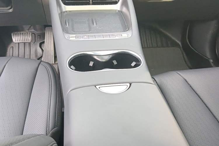 Used BYD Sealion 06 New Energy 2025 Model EV 605 Navigation Pro Edition Gear Lever