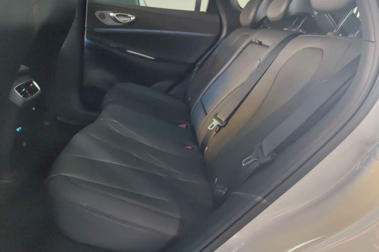 Used BYD Sealion 06 New Energy 2025 Model EV 605 Navigation Plus Edition Interior 1