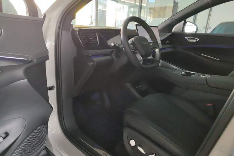Used BYD Sealion 06 New Energy 2025 Model EV 605 Navigation Plus Edition Interior 2