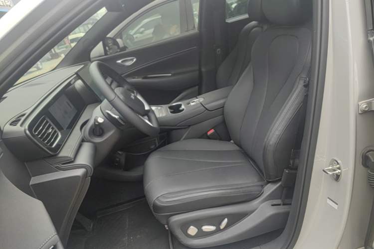 Used BYD Sealion 06 New Energy 2025 Model DM-i 170 Navigation Plus Edition Left Front Seat