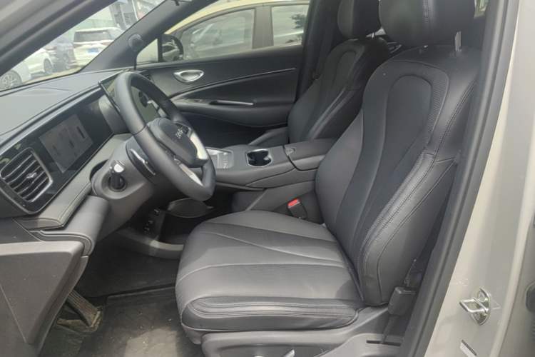 Used BYD Sealion 06 New Energy 2025 Model DM-i 170 Navigation Pro Edition Left Front Seat
