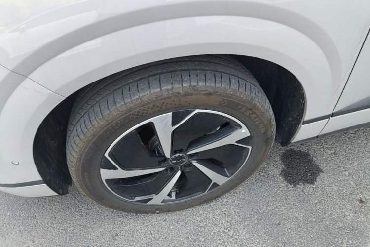 Used BYD Sealion 06 New Energy 2025 Model EV 605 Navigation Pro Edition Left Front Wheel Hub