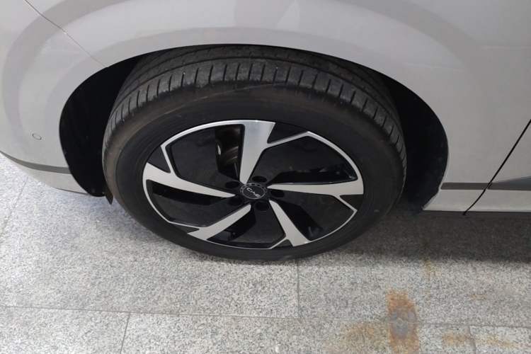Used BYD Sealion 06 New Energy 2025 Model DM-i 170 Navigation Plus Edition Left Front Wheel Hub