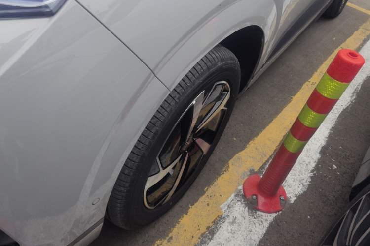 Used BYD Sealion 06 New Energy 2025 Model EV 605 Navigation Plus Edition Left Front Wheel Hub