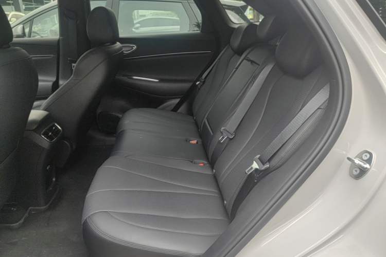 Used BYD Sealion 06 New Energy 2025 Model DM-i 170 Navigation Plus Edition Left Rear Seat