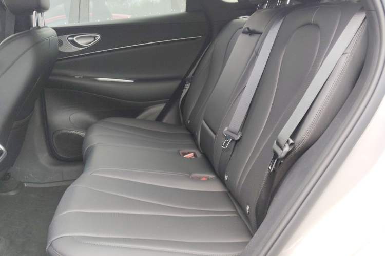 Used BYD Sealion 06 New Energy 2025 Model EV 520 Navigation Edition Left Rear Seat