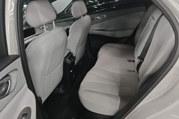 Used BYD Sealion 06 New Energy 2025 Model EV 605 Navigation Pro Edition Left Rear Seat