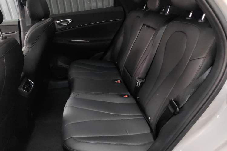 Used BYD Sealion 06 New Energy 2025 Model EV 605 Navigation Pro Edition Left Rear Seat
