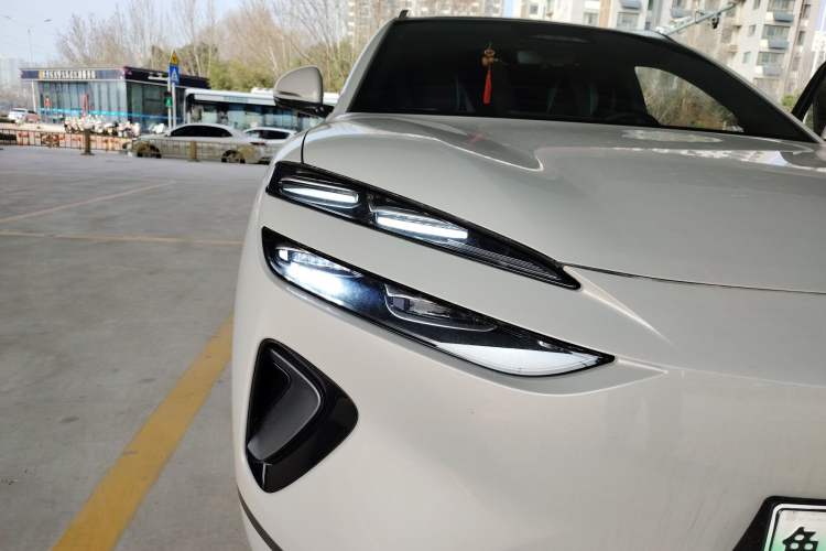 Used BYD Sealion 06 New Energy 2025 Model EV 605 Navigation Pro Edition Right Front Headlight