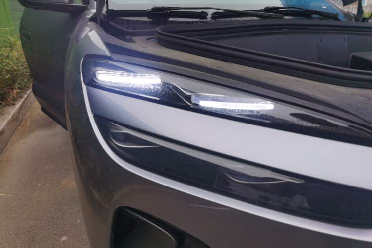 Used BYD Sealion 06 New Energy 2025 Model EV 605 Navigation Pro Edition Right Front Headlight