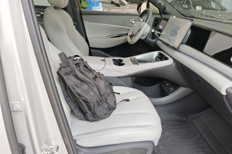 Used BYD Sealion 06 New Energy 2025 Model EV 605 Navigation Pro Edition Right Front Seat