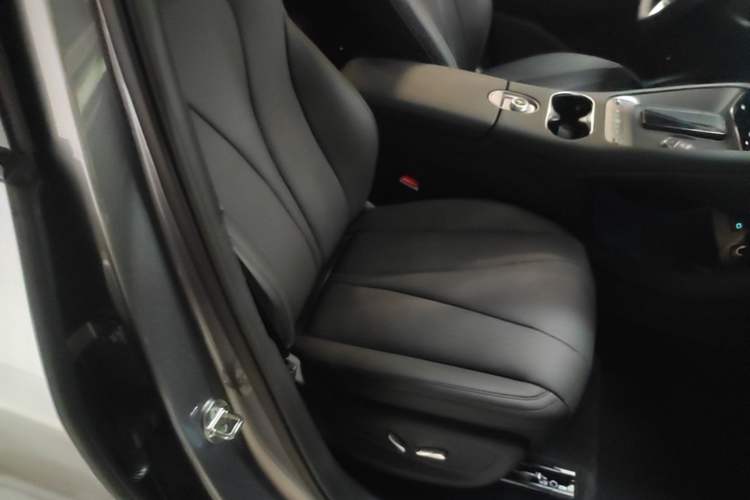 Used BYD Sealion 06 New Energy 2025 Model DM-i 170 Navigation Plus Edition Right Front Seat