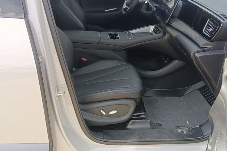 Used BYD Sealion 06 New Energy 2025 Model EV 605 Navigation Pro Edition Right Front Seat
