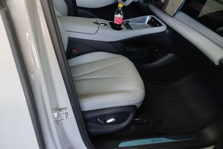 Used BYD Sealion 06 New Energy 2025 Model DM-i 170 Navigation Plus Edition Right Front Seat