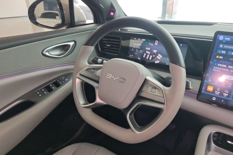 Used BYD Sealion 06 New Energy 2025 Model DM-i 170 Navigation Plus Edition Steering Wheel