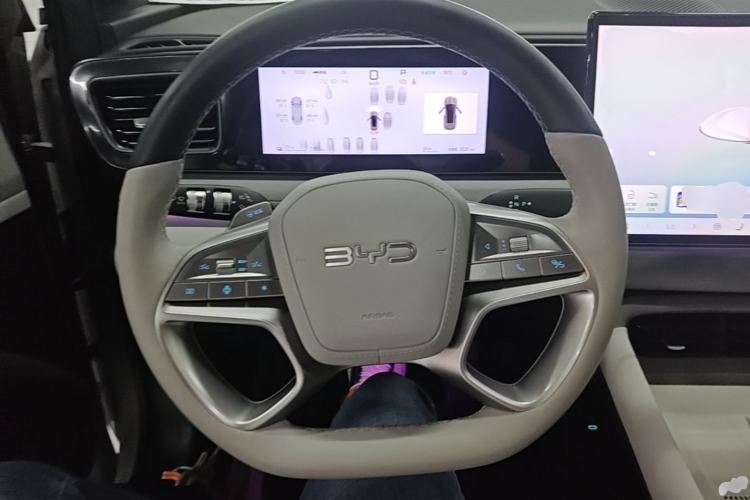 Used BYD Sealion 06 New Energy 2025 Model EV 605 Navigation Pro Edition Steering Wheel