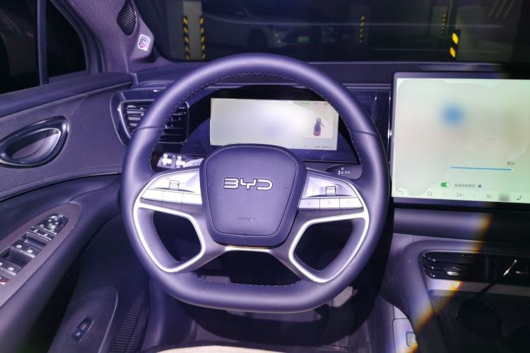 Used BYD Sealion 06 New Energy 2025 Model EV 605 Navigation Pro Edition Steering Wheel