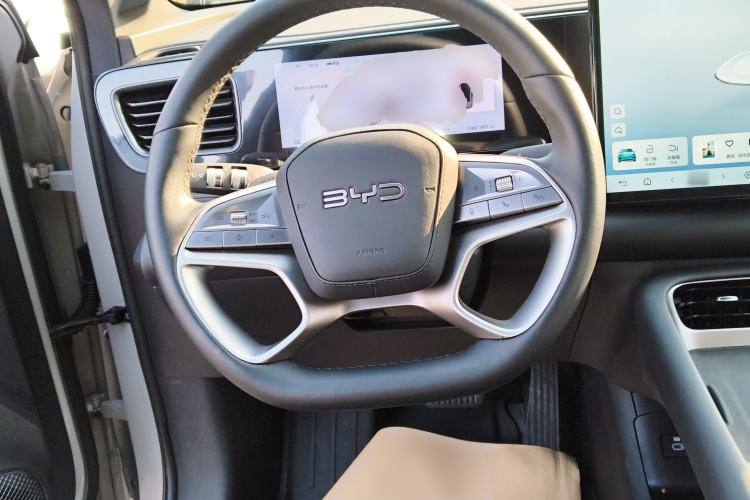 Used BYD Sealion 06 New Energy 2025 Model EV 605 Navigation Plus Edition Steering Wheel