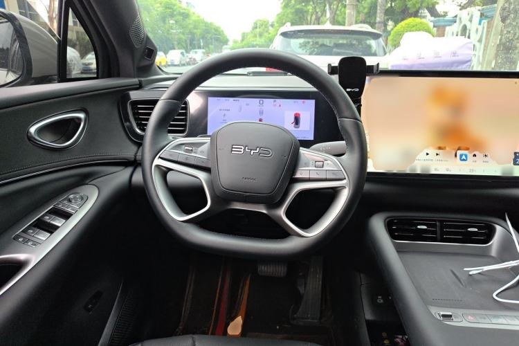 Used BYD Sealion 06 New Energy 2025 Model EV 605 Navigation Pro Edition Steering Wheel