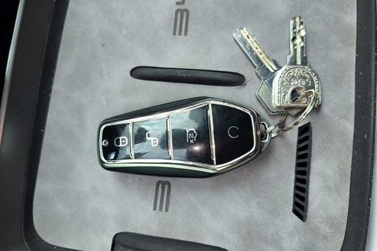Used BYD Sealion 06 New Energy 2025 Model EV 605 Navigation Pro Edition Vehicle Key