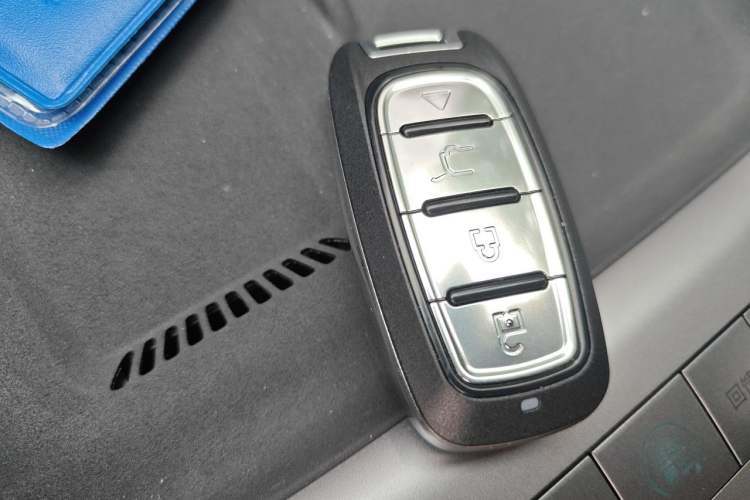 Used BYD Sealion 06 New Energy 2025 Model EV 605 Navigation Pro Edition Vehicle Key