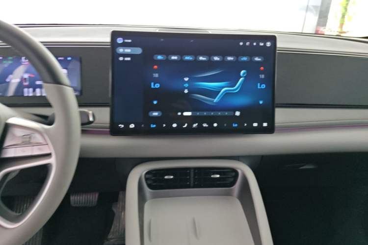 Used BYD Sealion 06 New Energy 2025 Model EV 605 Navigation Pro Edition Audio And AC Panel