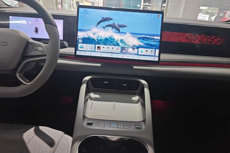Used BYD Sealion 06 New Energy 2025 Model DM-i 170 Navigation Plus Edition Audio And AC Panel