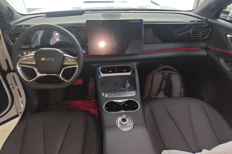Used BYD Sealion 06 New Energy 2025 Model DM-i 170 Navigation Plus Edition Center Console