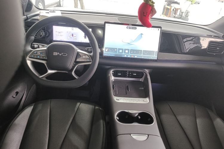 Used BYD Sealion 06 New Energy 2025 Model DM-i 170 Navigation Pro Edition Center Console