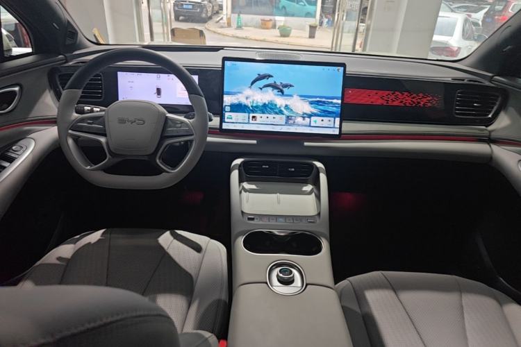 Used BYD Sealion 06 New Energy 2025 Model DM-i 170 Navigation Plus Edition Center Console