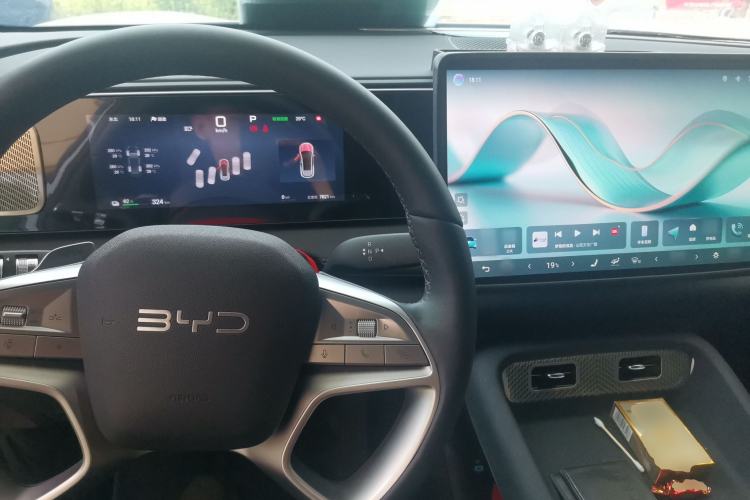 Used BYD Sealion 06 New Energy 2025 Model EV 520 Navigation Edition Center Console