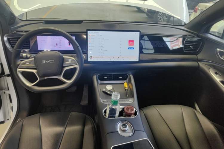 Used BYD Sealion 06 New Energy 2025 Model DM-i 170 Navigation Plus Edition Center Console