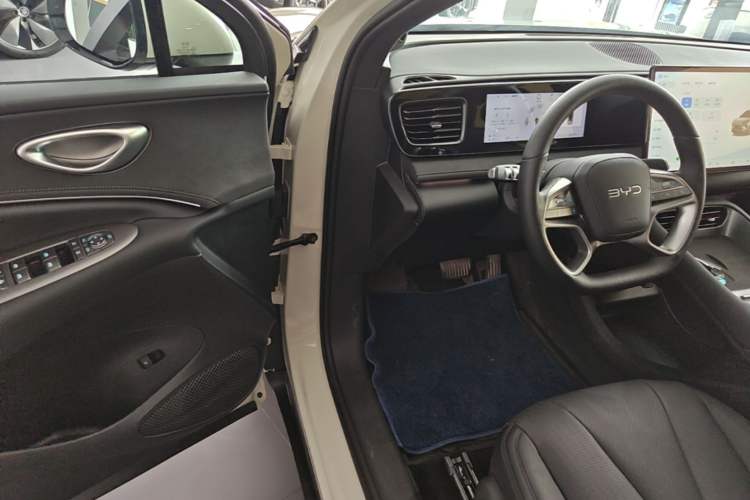Used BYD Sealion 06 New Energy 2025 Model DM-i 170 Navigation Pro Edition Driver Seat