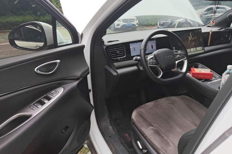 Used BYD Sealion 06 New Energy 2025 Model EV 605 Navigation Pro Edition Driver Seat