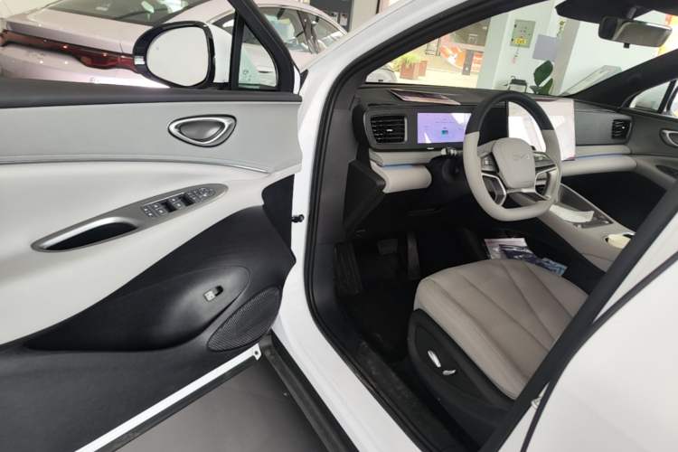 Used BYD Sealion 06 New Energy 2025 Model EV 605 Navigation Pro Edition Driver Seat