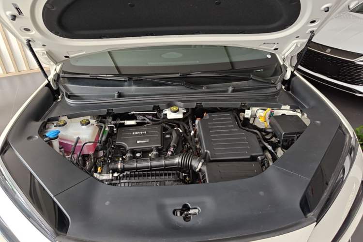 Used BYD Sealion 06 New Energy 2025 Model DM-i 170 Navigation Pro Edition Engine Bay