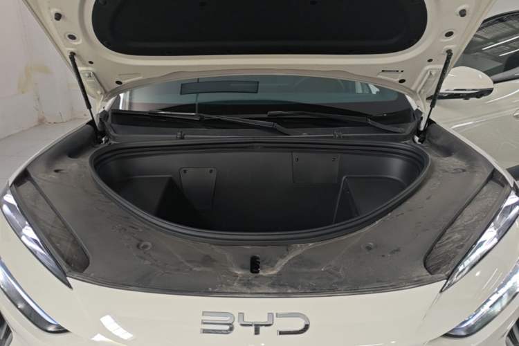 Used BYD Sealion 06 New Energy 2025 Model EV 605 Navigation Pro Edition Engine Bay